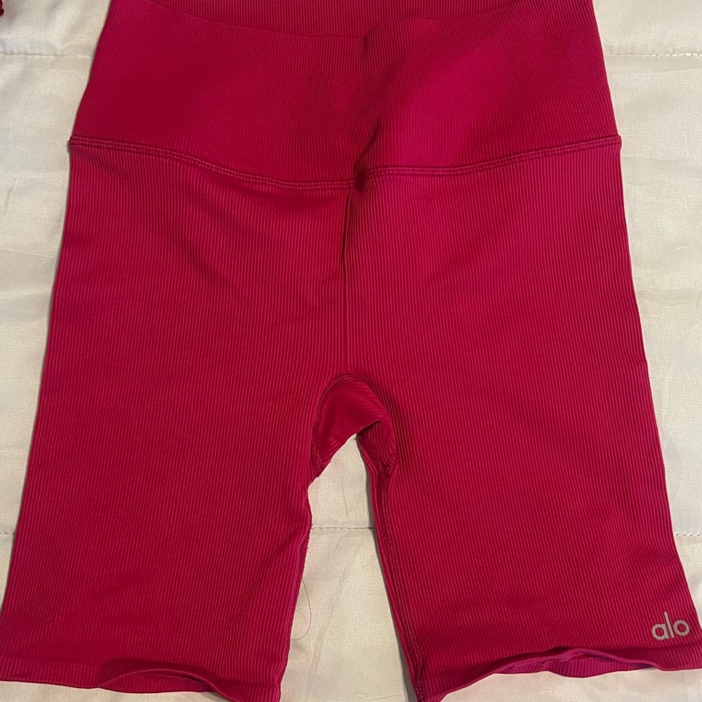 Alo ribbed biker shorts